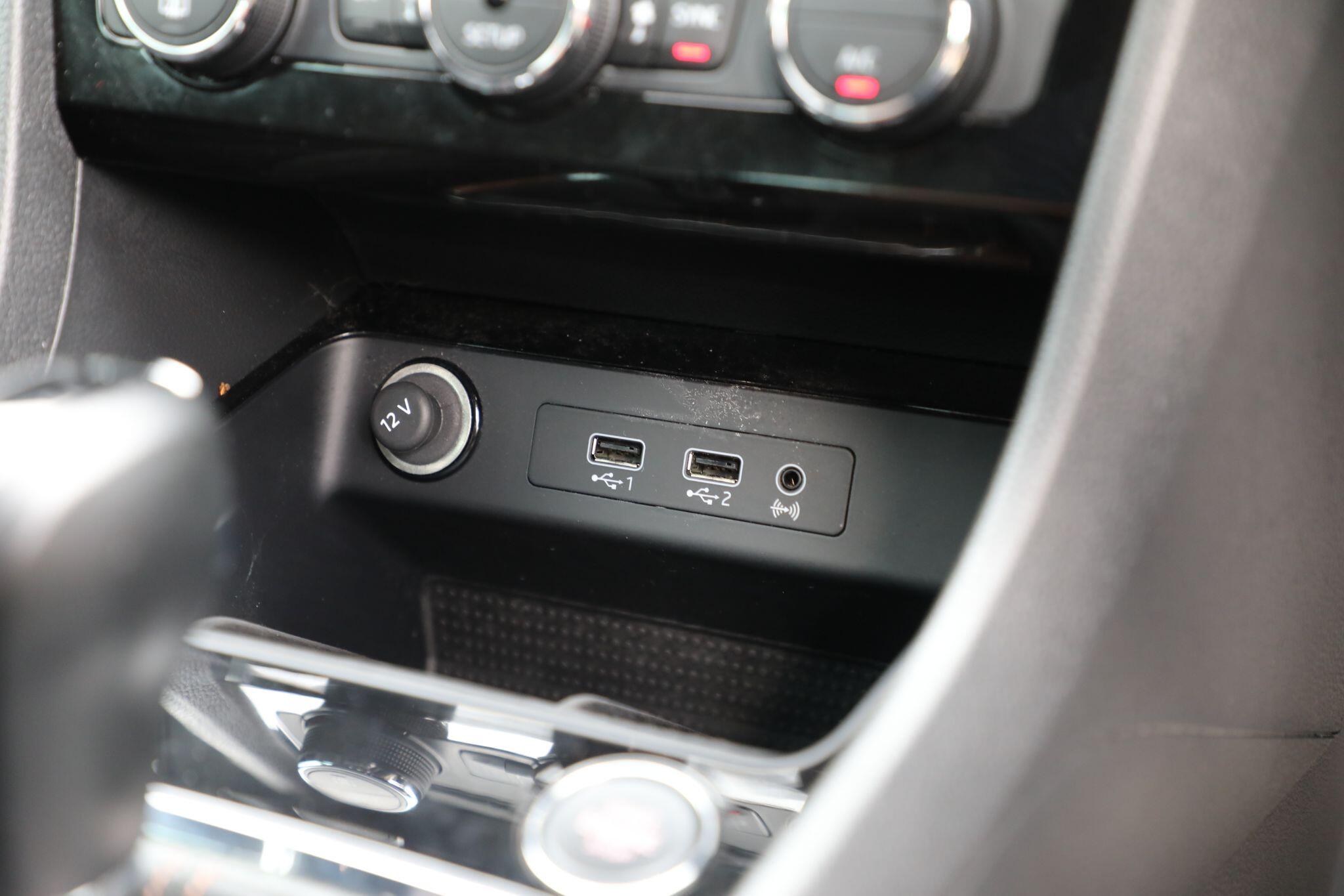 Large vehicle image
